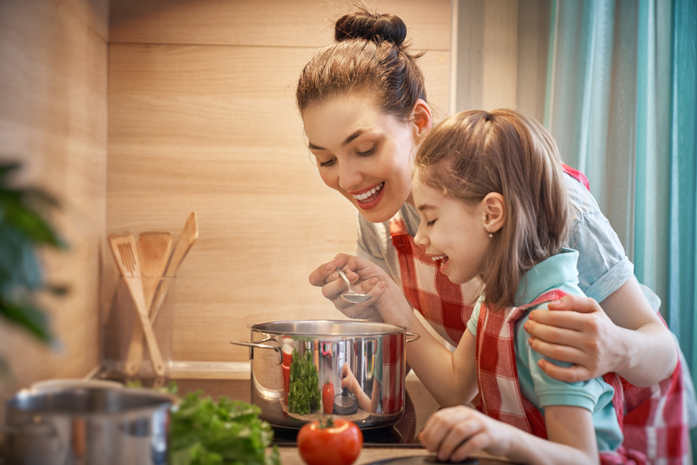 5 Kitchen Hacks to Save Time and Keep the Chaos at Bay!